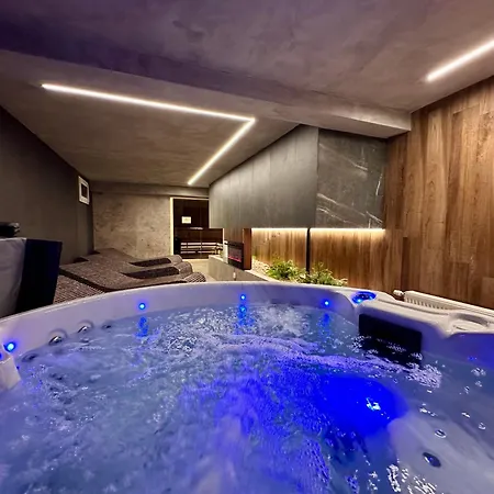 מלון Restaurant & Les Planets