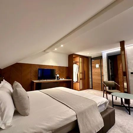 Restaurant & Les Planets