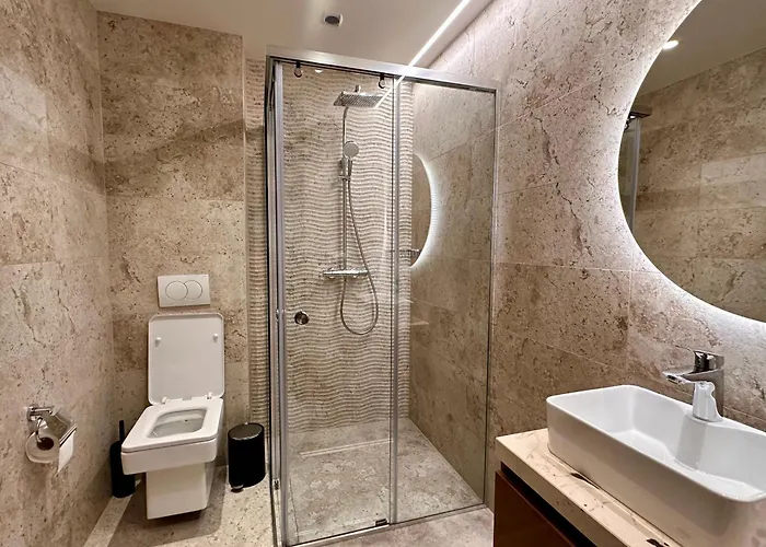 Restaurant & Les Planets *