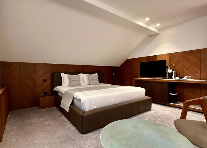 Hotel Restaurant & Les Planets *