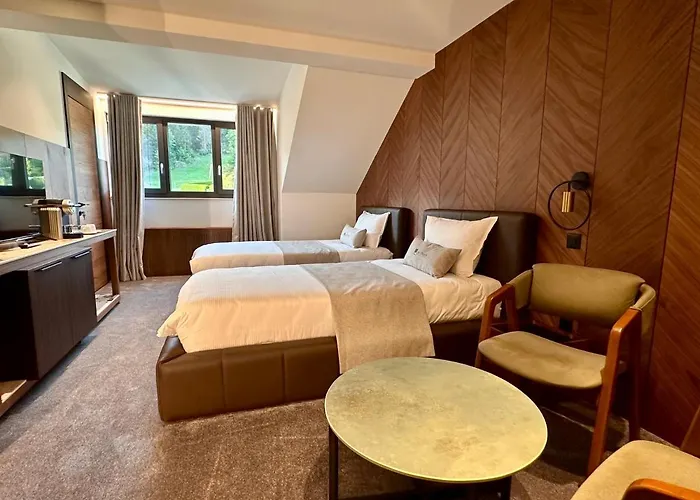 Restaurant & Les Planets * 레라세스