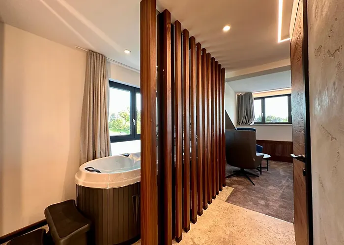 Restaurant & Les Planets 호텔 레라세스