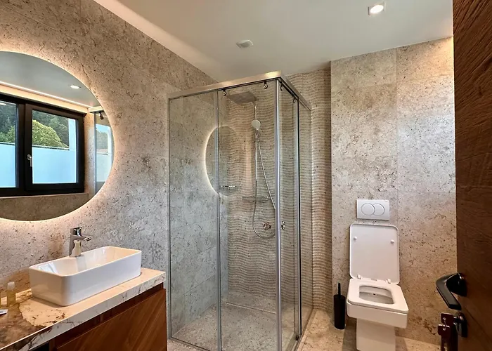 호텔 Restaurant & Les Planets *